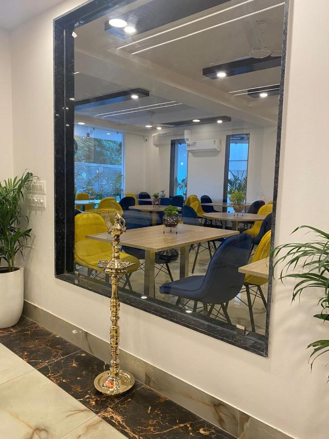 Posh Residency Huda City Center Gurgaon Esterno foto
