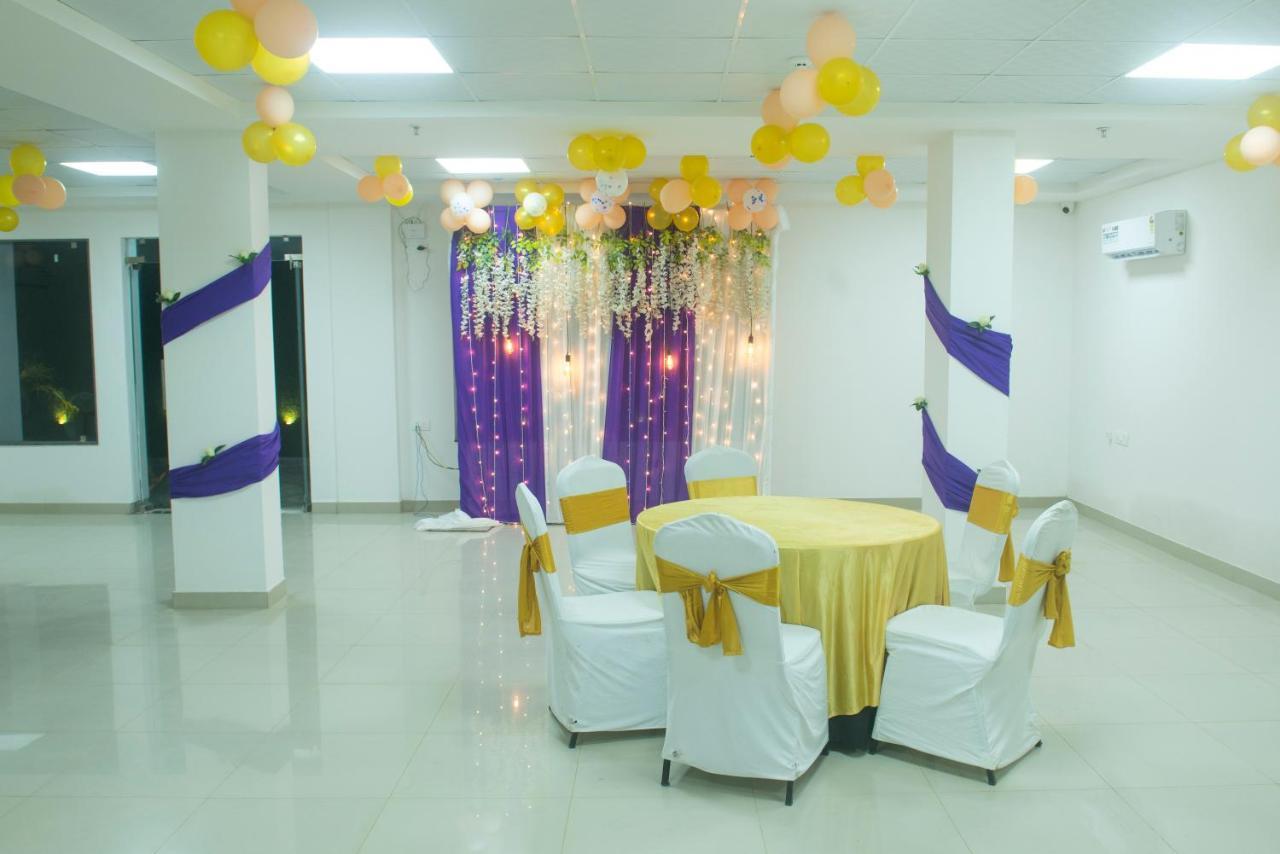 Posh Residency Huda City Center Gurgaon Esterno foto