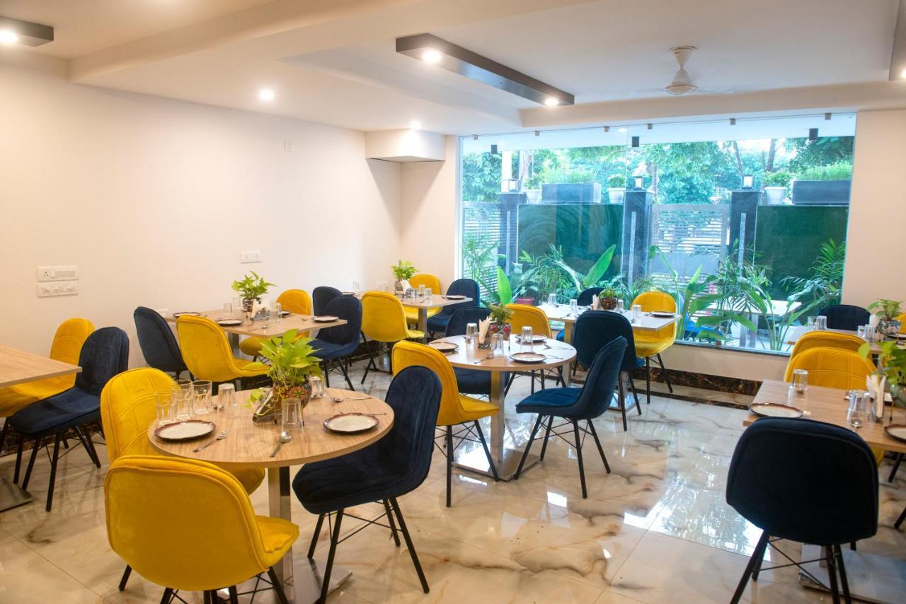Posh Residency Huda City Center Gurgaon Esterno foto