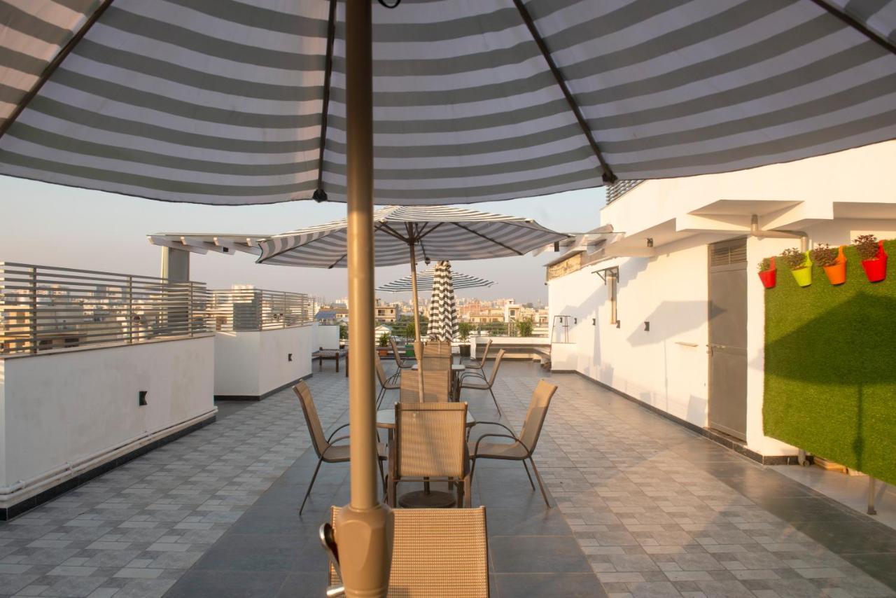 Posh Residency Huda City Center Gurgaon Esterno foto