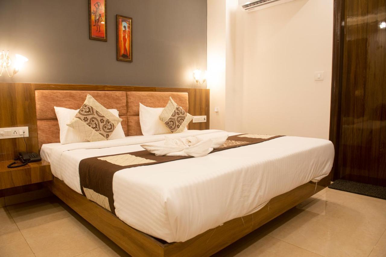 Posh Residency Huda City Center Gurgaon Esterno foto