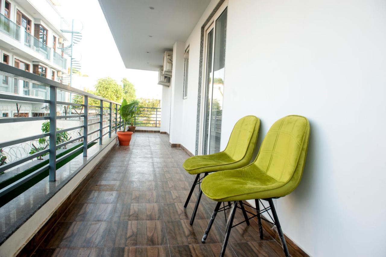 Posh Residency Huda City Center Gurgaon Esterno foto