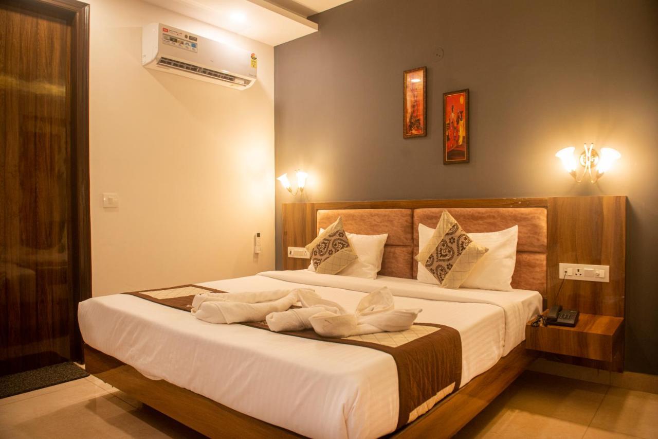 Posh Residency Huda City Center Gurgaon Esterno foto