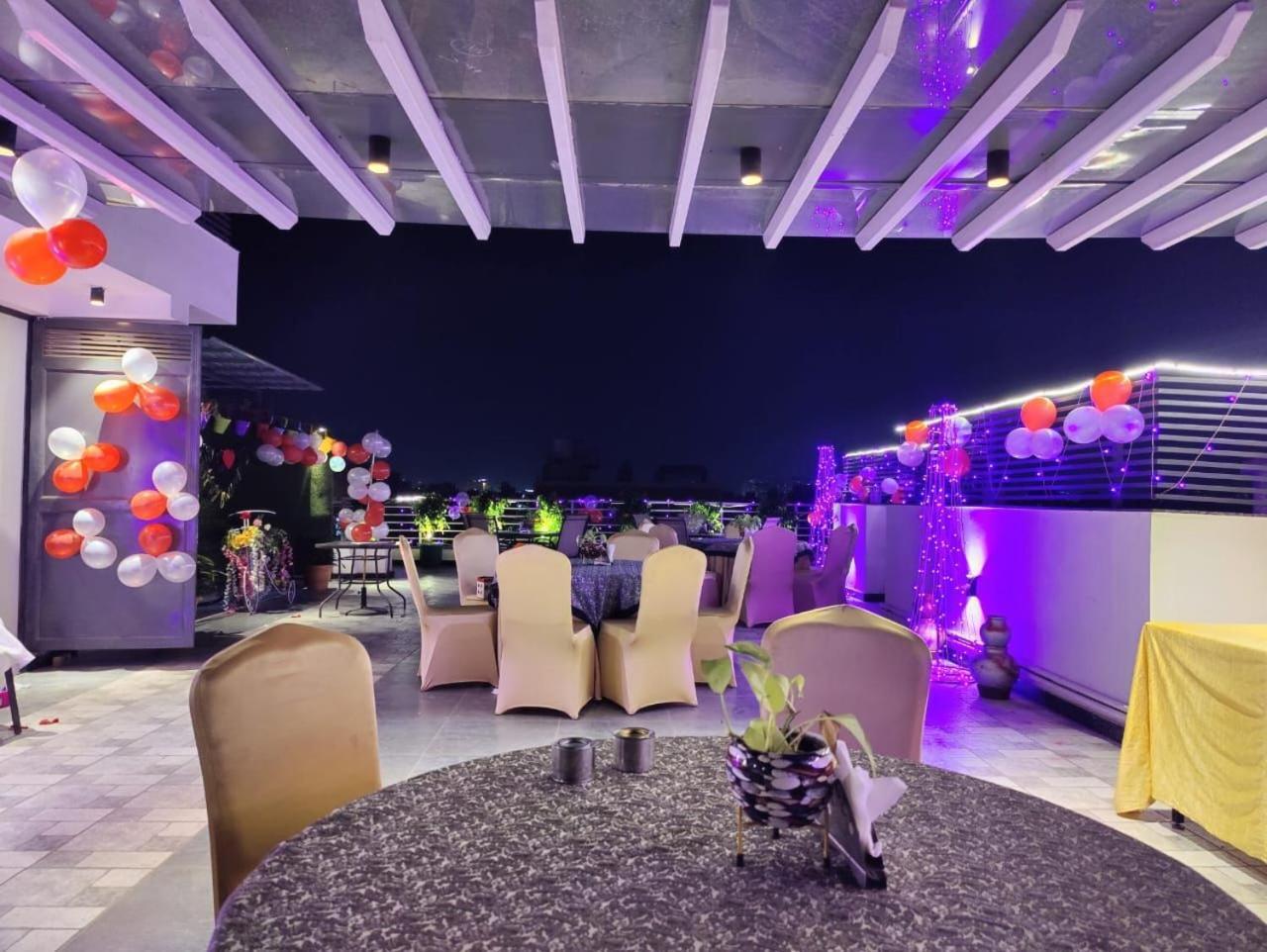 Posh Residency Huda City Center Gurgaon Esterno foto